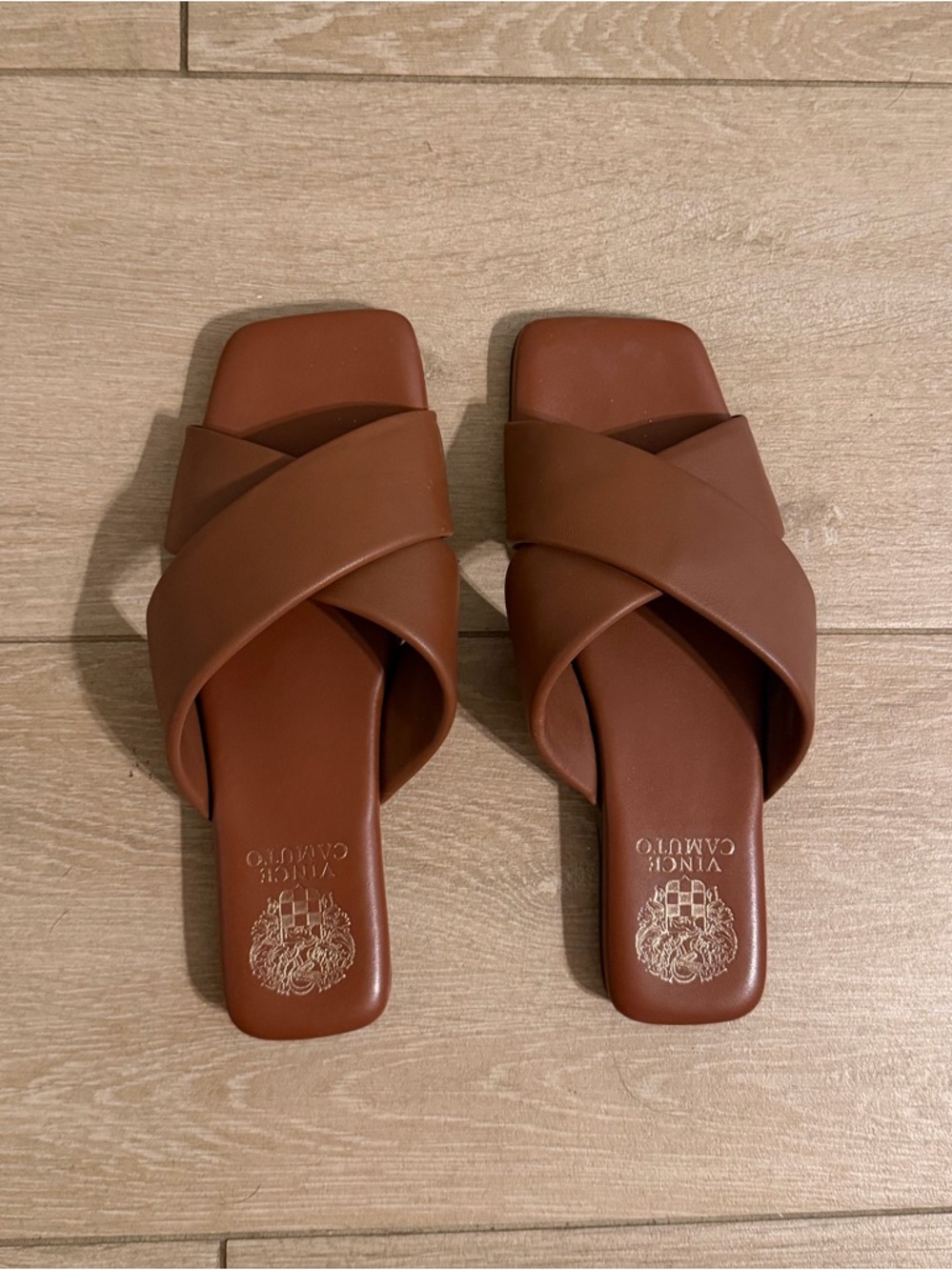 Vince Camuto brown square toe sandal-size 7.5